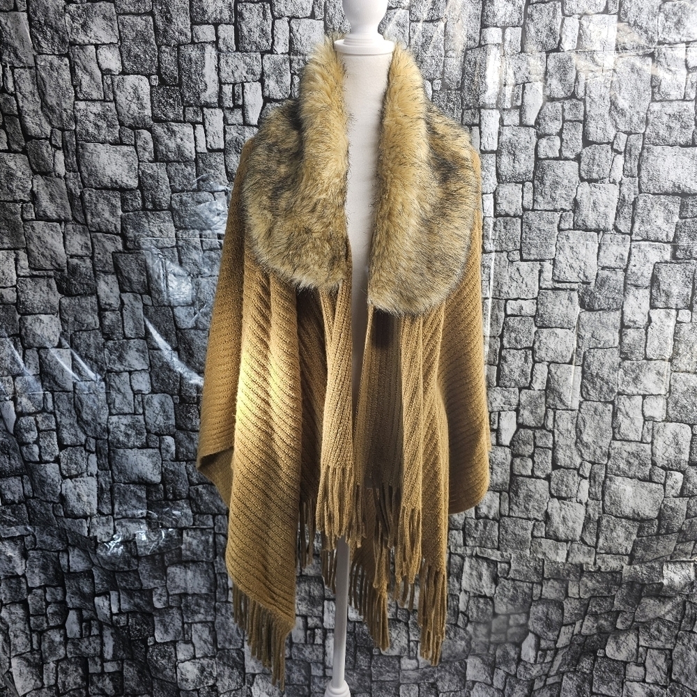 Song n Spirit one size shawl.  Faux fur collar that is removable